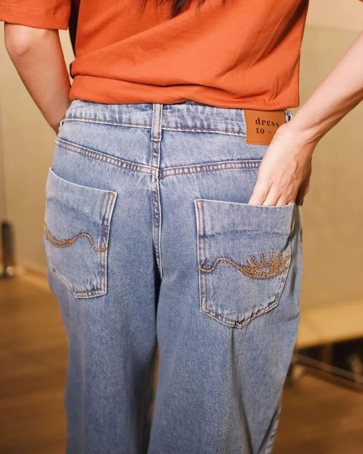 Calça Jeans Recortes Marcada Dress To